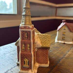 Dickins of London Christmas Village church  Vintage  Porcelain   5.5in tall
